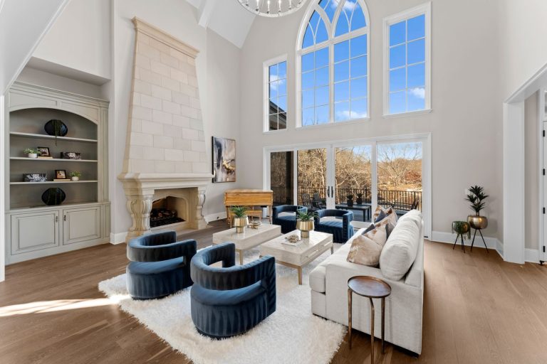 Photo-centric: Add Warmth in Home Staging